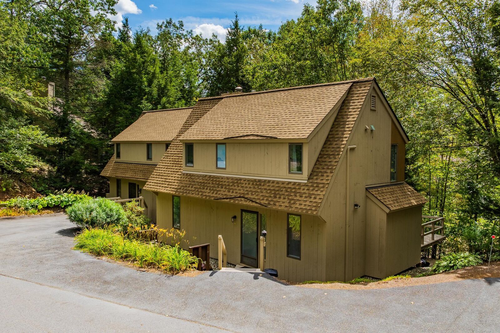 Property Photo: 9 Pleasant Drive NH 03753