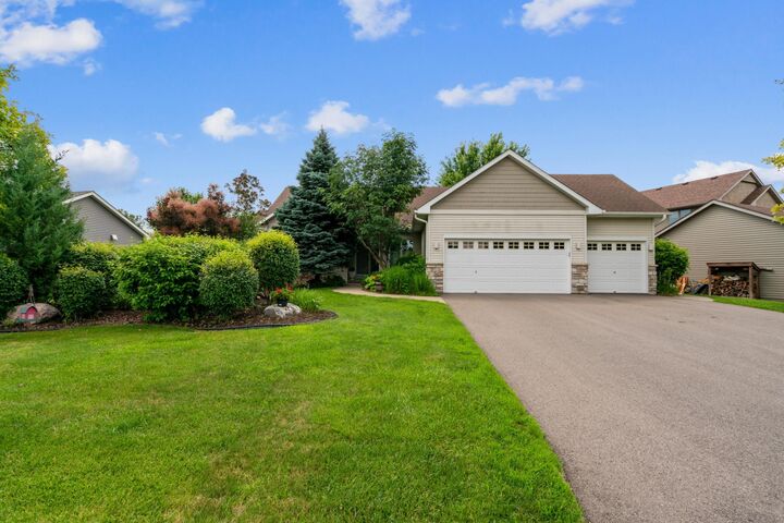 Property Photo: 977 Bavaria Hills Terrace MN 55318