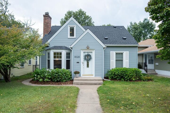4028 Wooddale Avenue S  Saint Louis Park MN 55416 photo