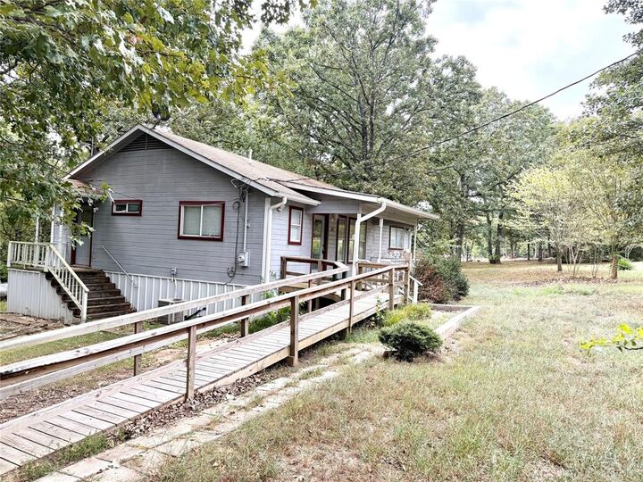Property Photo:  290 Rs County Road 4254  TX 75472 