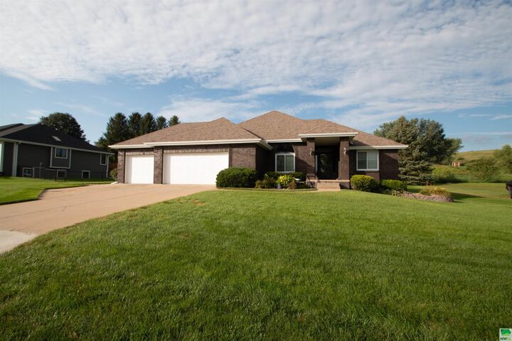 939 Springbrook Drive  Hinton IA 51024 photo