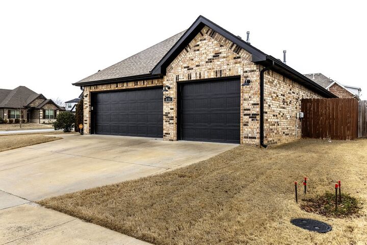 Property Photo: 438 N Reeds Bridge Drive AR 72704