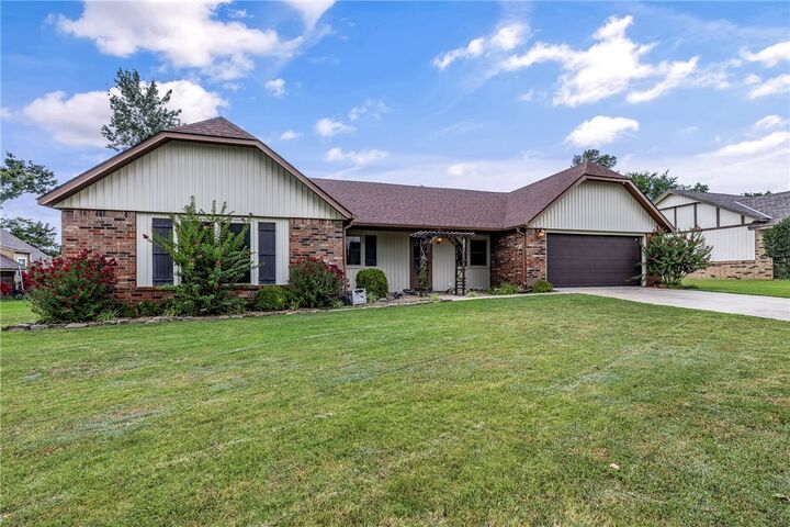 1312 S Countrywood Place  Rogers AR 72758 photo