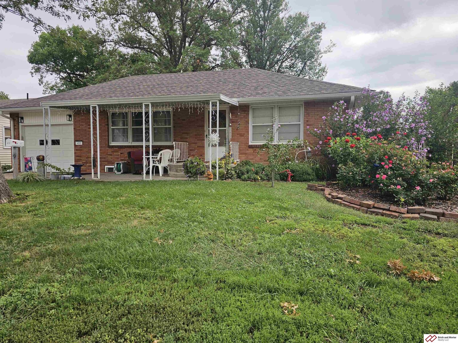 Property Photo: 410 N 17th Street NE 68310