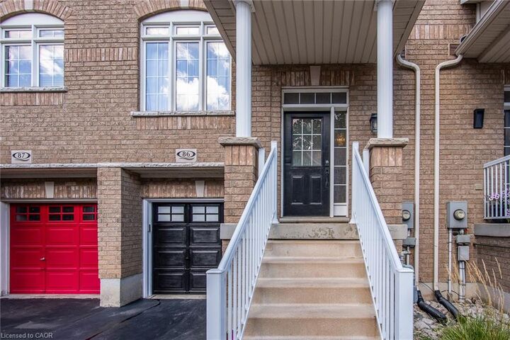 Property Photo: 110 Highland Road E 86 ON N2M 3S1