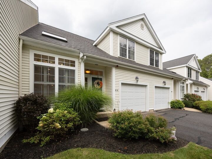 Property Photo: 2 Kingson Ln 2 MA 02053
