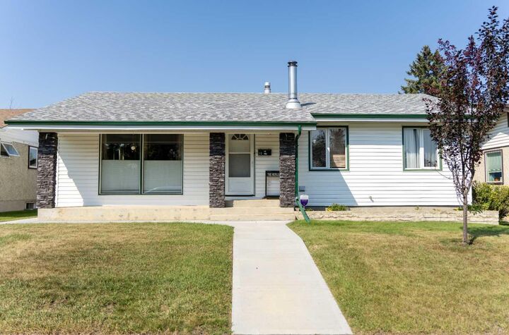 10 Orchard Green E  Red Deer AB T4N 5B7 photo