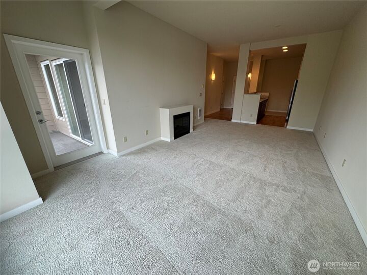 Property Photo: 2222 152nd Avenue NE 309 WA 98052