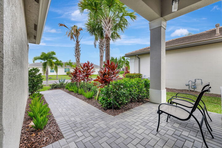 Property Photo: 11674 SW Moon River Way FL 34987