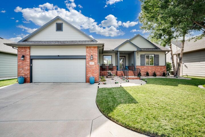 1017 S Rue St  Wichita KS 67207 photo