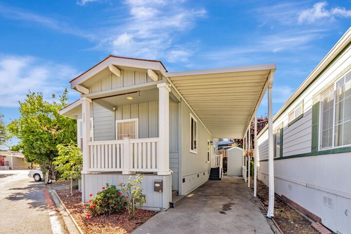 Property Photo: 440 Moffet Boulevard 127 CA 94043
