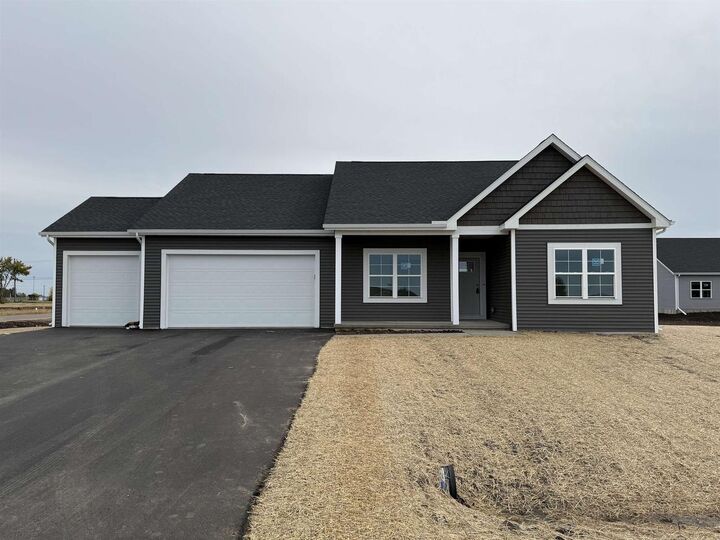 1815 East Kyle Circle  Beloit WI 53511 photo