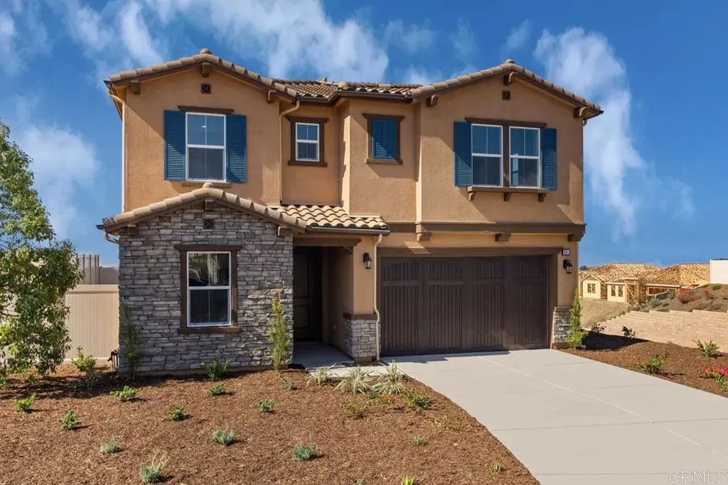 Property Photo: 951 Visalia Place CA 92069