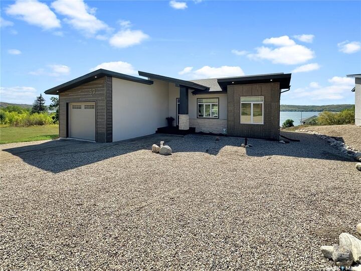 Property Photo: 59 Aaron Court SK S0G 1S0