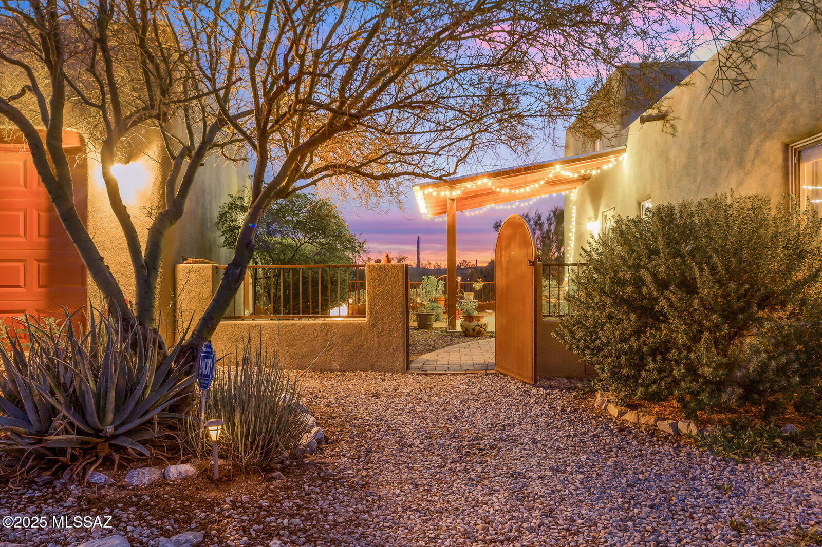 Property Photo: 10375 N Blue Bonnet Road AZ 85742