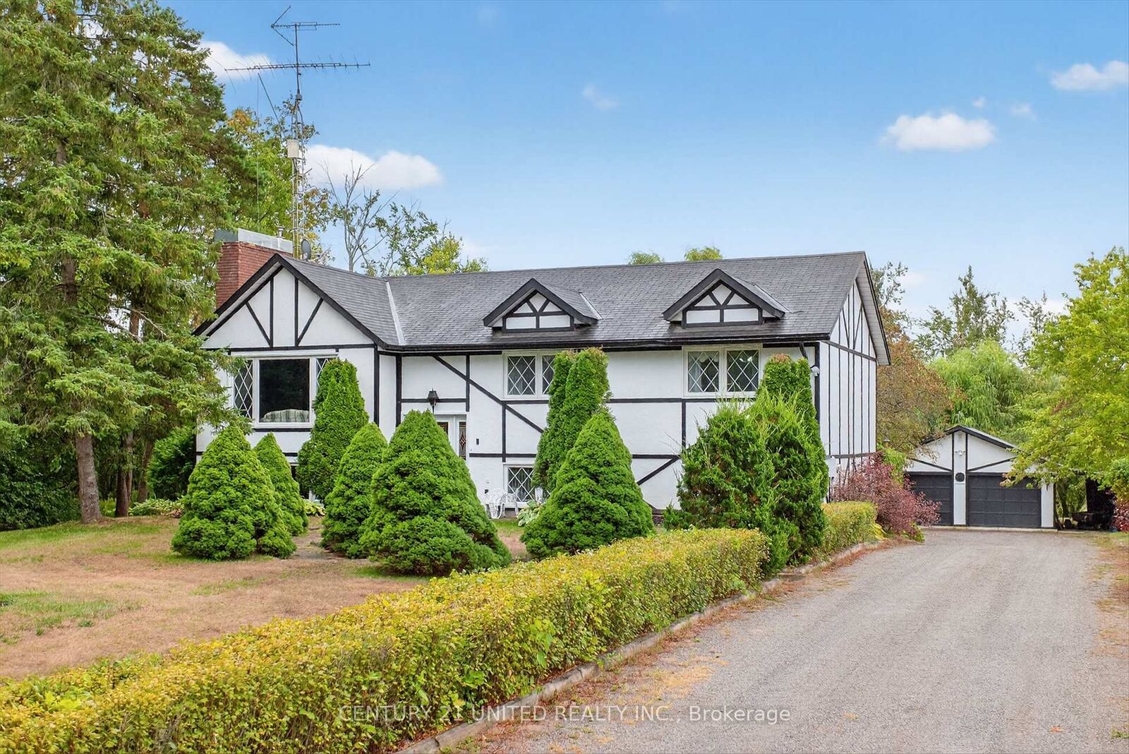 Property Photo: 1243 Seventh Line ON K9J 6X5