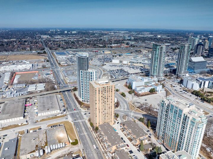 Property Photo:  115 Omni Drive 1509  ON M1P 5B4 