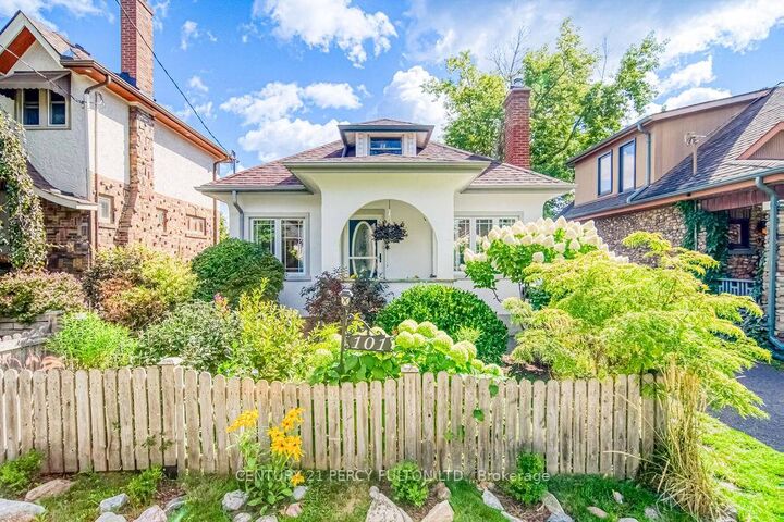 Photo de la propriété: 101 Roxborough Avenue ON L1G 5W3