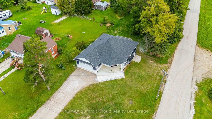 Property Photo:  307 1st Avenue S  ON N0G 1L0 