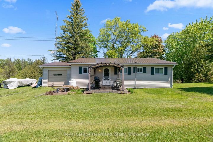48 Poechman Lane  Brockton ON N0G 2V0 photo