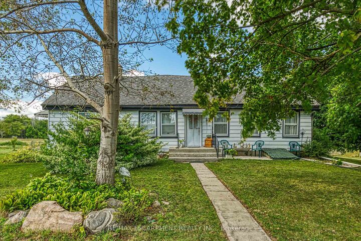 Property Photo: 177 Brooklin Road ON N0A 1L0