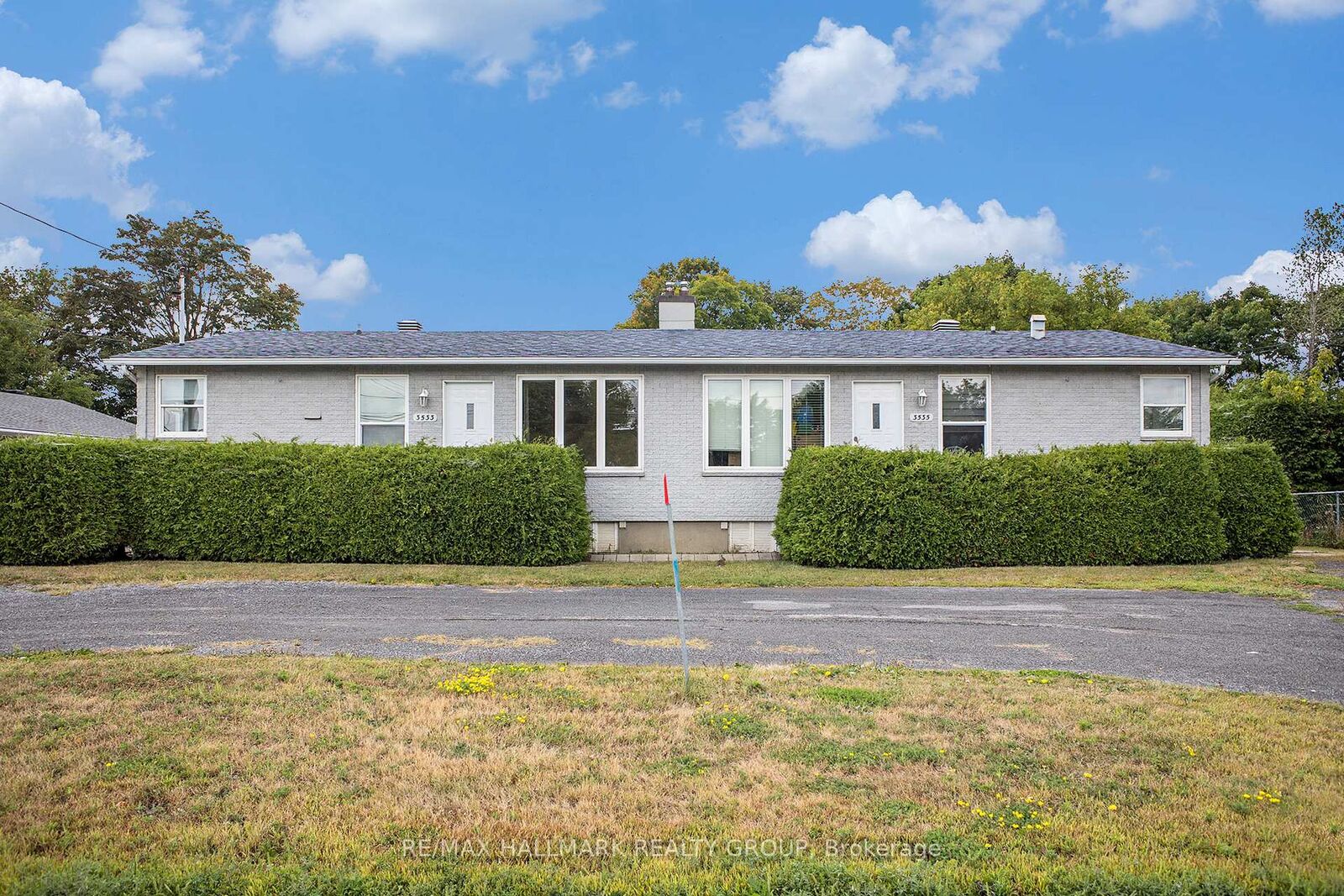 Property Photo: 3533 Innes Road ON K1C 1T1