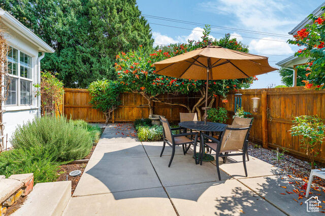 Property Photo: 371 N 200 E UT 84003