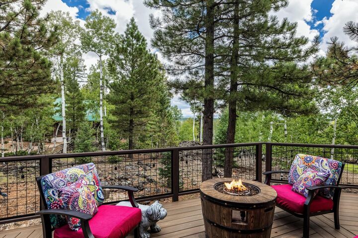 Property Photo: 4410 N Burr Circle UT 84762