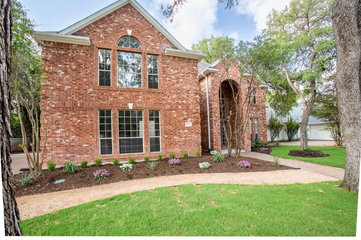 Property Photo: 10115 Pinehurst Drive TX 78747