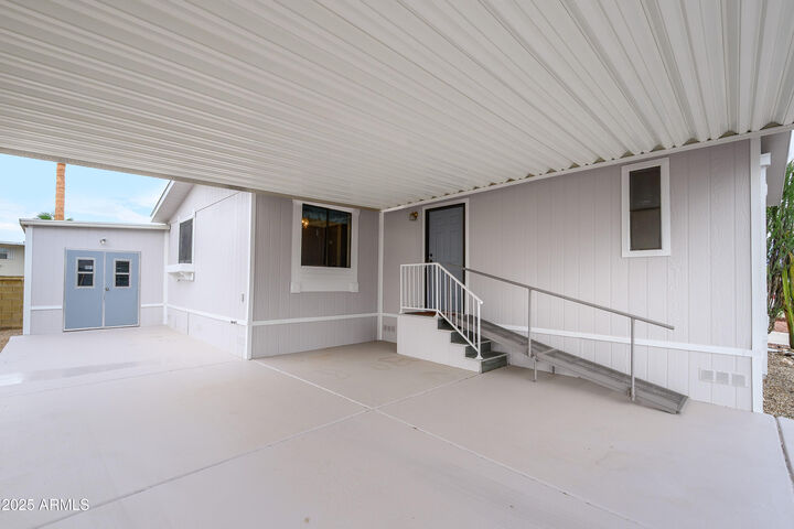 Property Photo:  17200 W Bell Road 1547  AZ 85374 