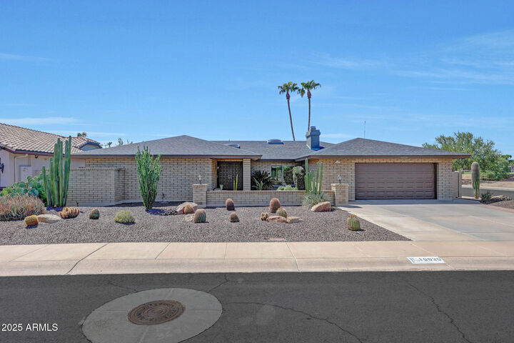 Property Photo: 16030 N 61st Place AZ 85254