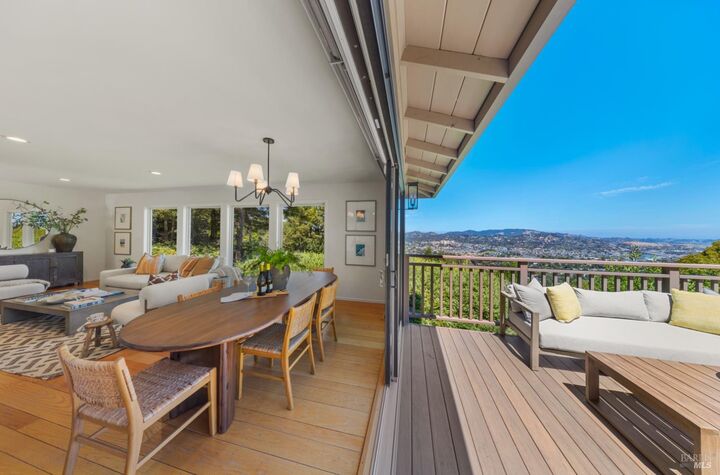 Property Photo:  23 Sunrise Lane  CA 94939 