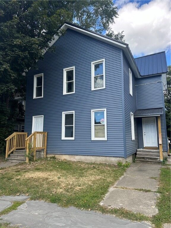 Property Photo:  202 Franklin Apt A Street  NY 14904 