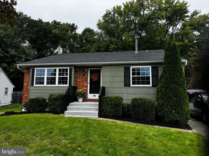 Property Photo:  197 Pine Avenue  NJ 08079 