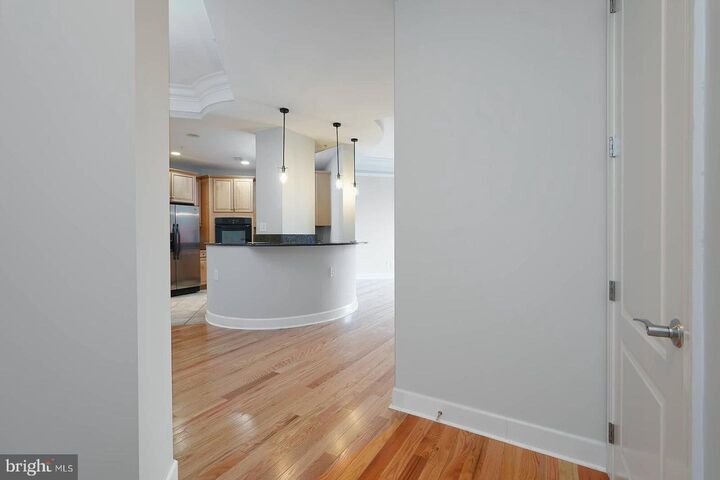 Property Photo:  1915 Towne Centre Boulevard 413  MD 21401 