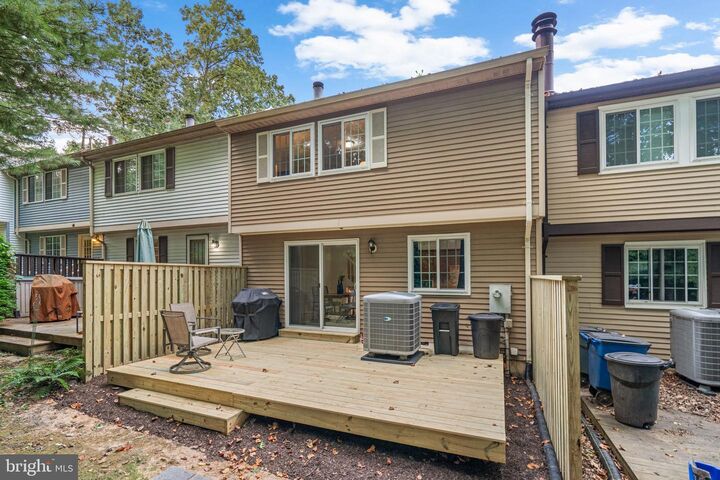 Property Photo:  2306 Middle Creek Lane  VA 20191 