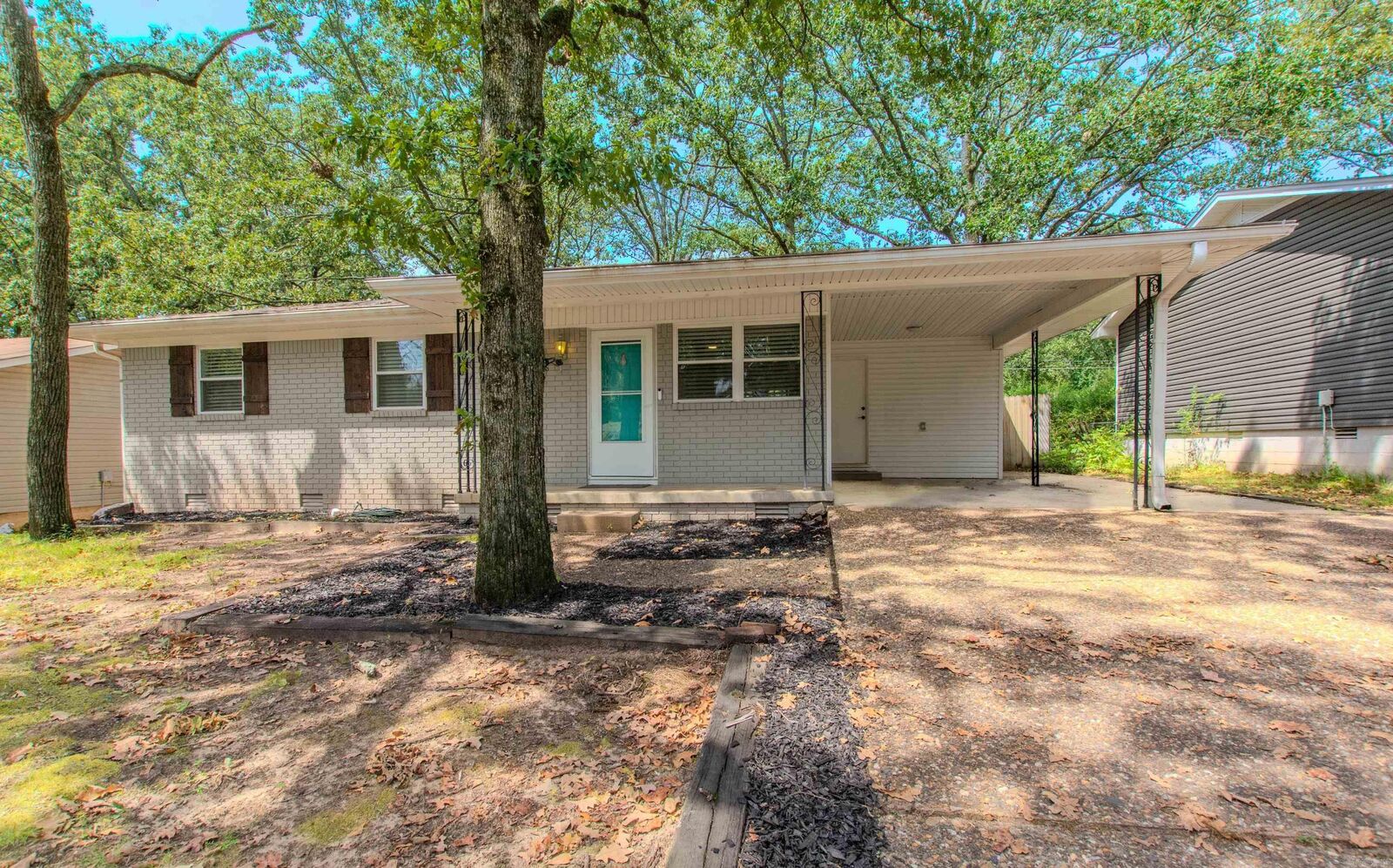 Property Photo:  9011 Merrymen Rd  AR 72120 