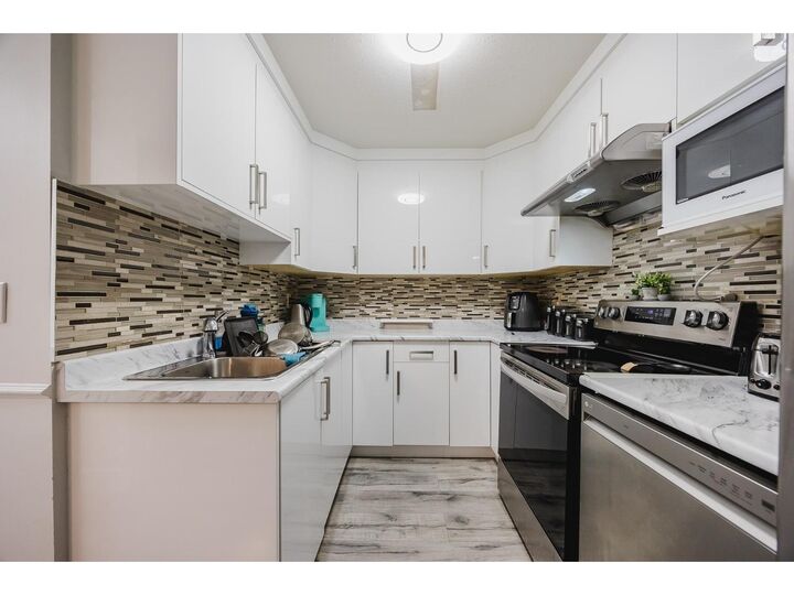 Property Photo:  3075 Trethewey 14  BC V2T 3R4 