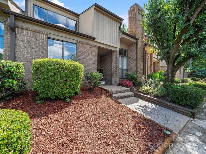 Property Photo: 8041 Charter Oak Lane NC 28226