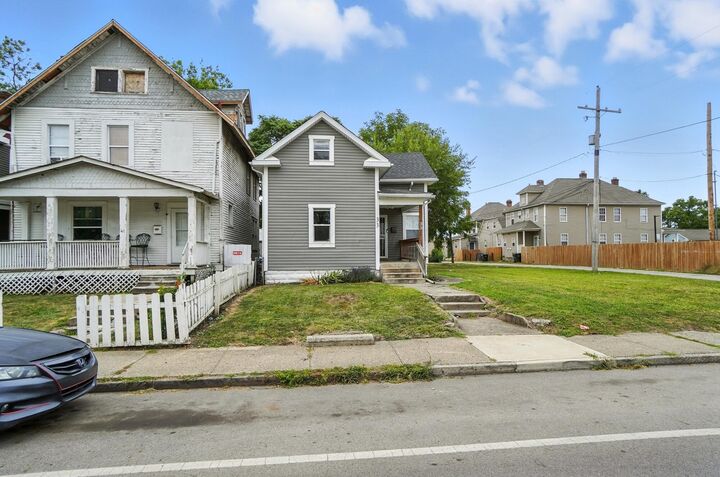 Property Photo:  33 S Princeton Avenue  OH 43222