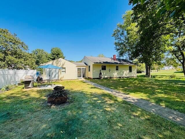 Property Photo:  1335 Grandview Avenue  OH 43056 