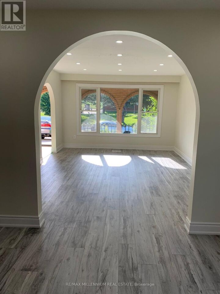 Photo de la propriété: 351 Queen Victoria Drive ON L8W 1G6