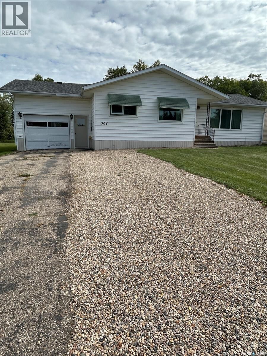 Property Photo:  304 Prouse Street  SK S0A 1W0 