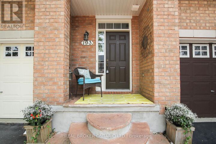 Photo de la propriété:  193 Deercroft Avenue  ON K2J 5J4 