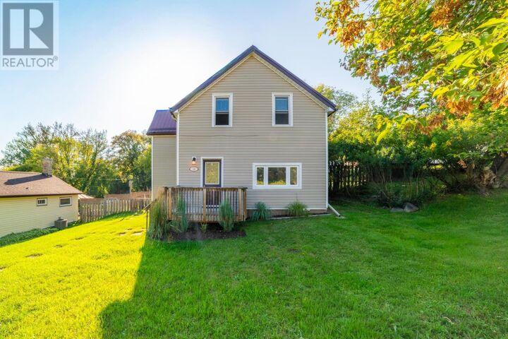 Property Photo: 136 Mellick Avenue ON P9N 3C5