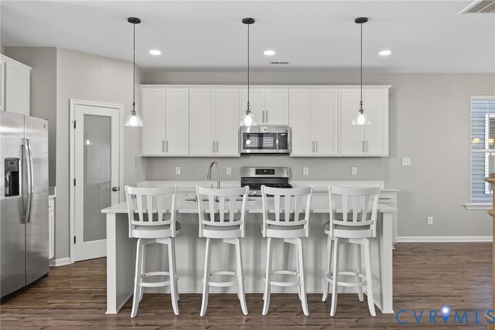 Property Photo: 1431 Independence Boulevard VA 23608