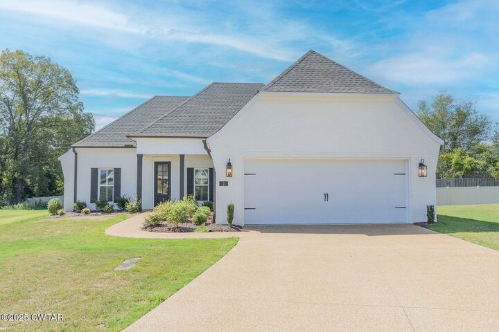 2 Emerald Breeze Drive  Jackson TN 38305 photo