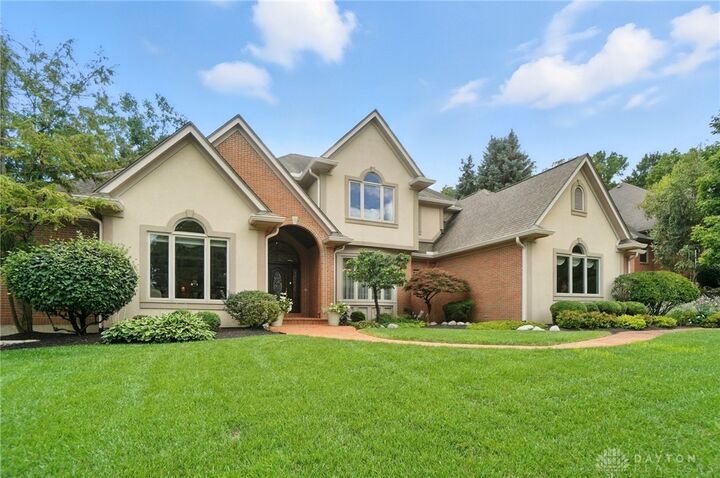 Property Photo: 3905 Oakview Drive OH 45430