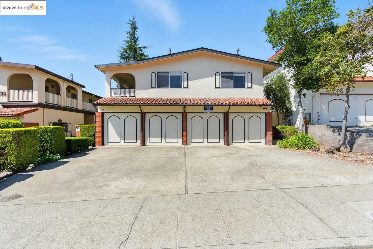 Property Photo: 4336 Rilea Way CA 94605
