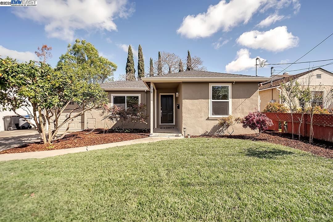 Property Photo:  338 Orchard Ave  CA 94085 